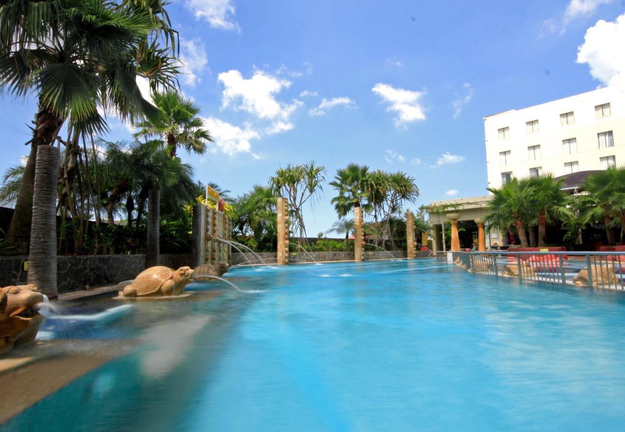Hermes Palace Hotel Banda Aceh Eksteriør bilde